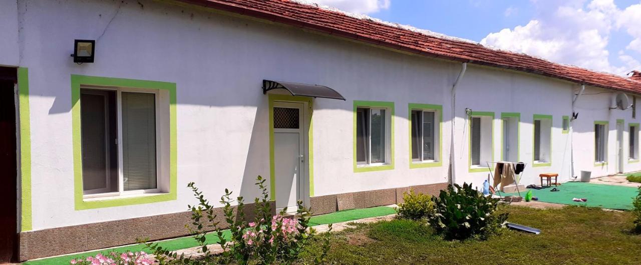 Guest Rooms Simona 2 Opanets Екстер'єр фото